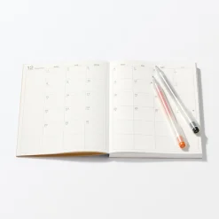 Muji Agenda mensual y semanal de 2026 - B6