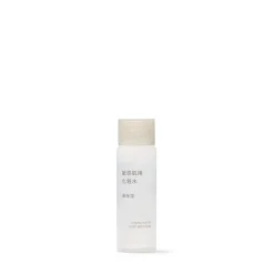 Hot Muji Agua tonificante para pieles sensibles ‐ Alta hidratación, tamaño viaje, 50 ml