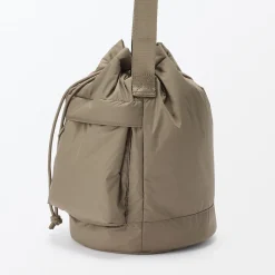 Hot Muji Bolsa acolchada de nylon reciclado repelente al agua