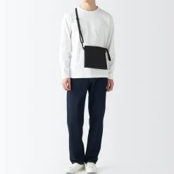 Outlet Muji Bolsa bandolera repelente al agua.