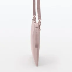 Outlet Muji Bolsa bandolera repelente al agua.