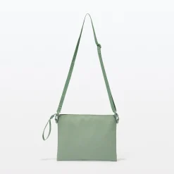 Outlet Muji Bolsa bandolera repelente al agua.