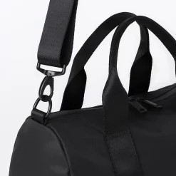 New Muji Bolsa cilíndrica de nylon reciclado Negro