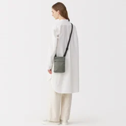 Clearance Muji Bolsa de nailon reciclado y cuerpo cruzado ‐ Mini