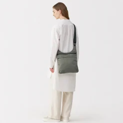 Best Muji Bolsa de nailon reciclado y cuerpo cruzado