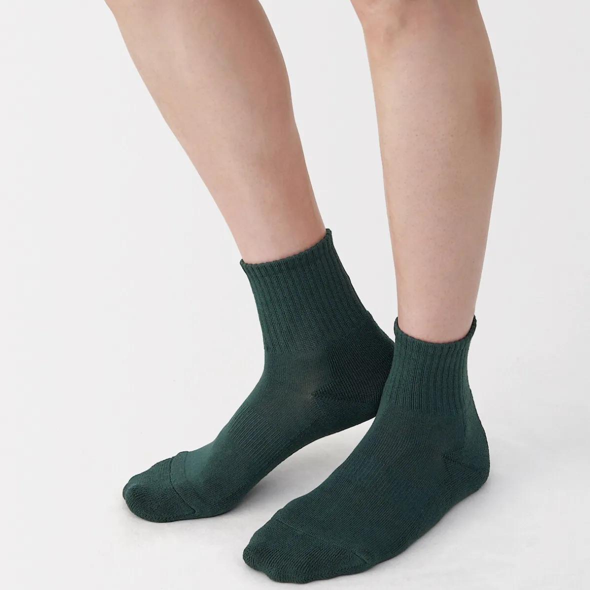 Muji Calcetines cortos de felpa en ángulo recto para hombre
