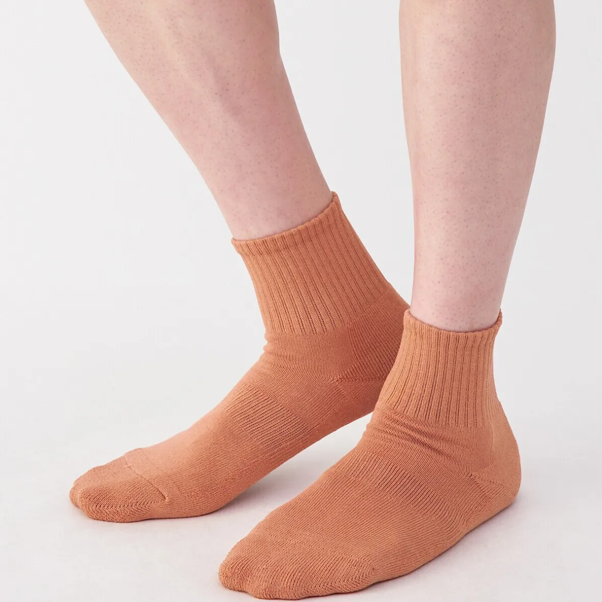 Muji Calcetines cortos de felpa en ángulo recto para hombre
