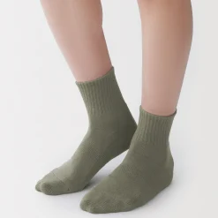 Muji Calcetines cortos de felpa en ángulo recto para hombre