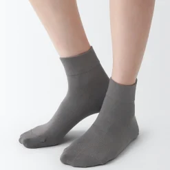 Outlet Muji Calcetines tobilleros de modal mezclado con ángulo recto y puño cómodo para mujer