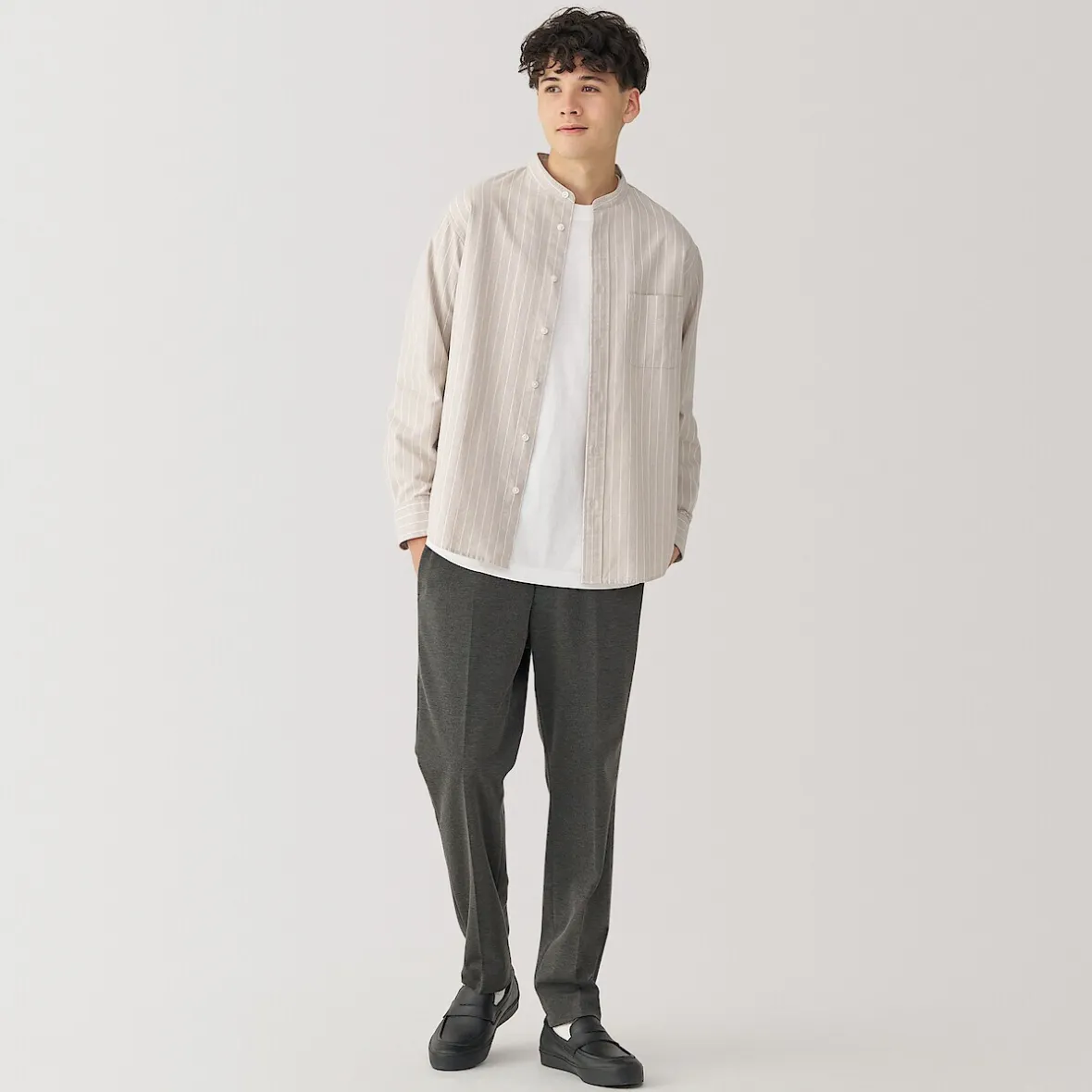 Muji Camisa estilo Oxford cuello Mao para hombre…
