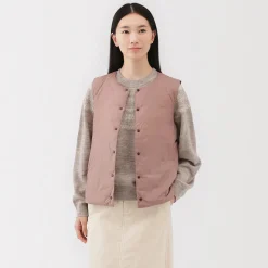 Outlet Muji Chaleco ligero de plumón sin cuello de nailon reciclado para mujer