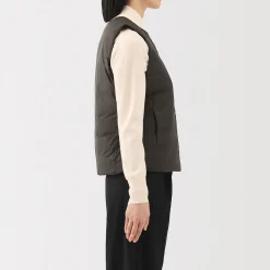 Outlet Muji Chaleco ligero de plumón sin cuello de nailon reciclado para mujer