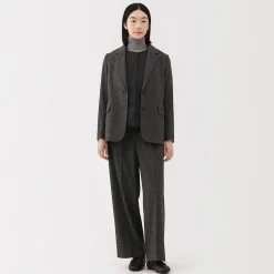 Outlet Muji Chaleco ligero de plumón sin cuello de nailon reciclado para mujer