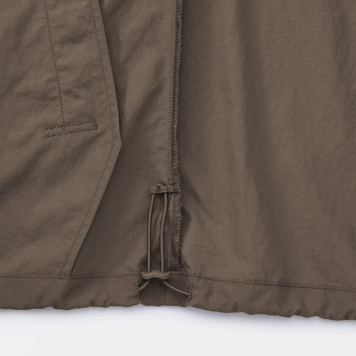 Muji Chaqueta con capucha plegable e impermeable para mujer