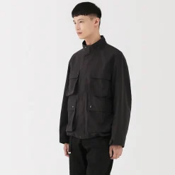 Sale Muji Chaqueta repelente al agua de nailon reciclado para hombre