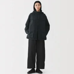 Outlet Muji Chaqueta utilitaria de nailon con tinte natural para mujer