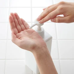 Outlet Muji Dispensador de jabón PET ‐ 600ml