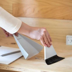 Sale Muji Escoba de mano y recogedor