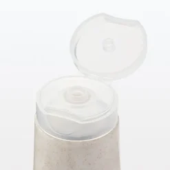 Hot Muji Espuma limpiadora facial suave con exfoliante - 200 g