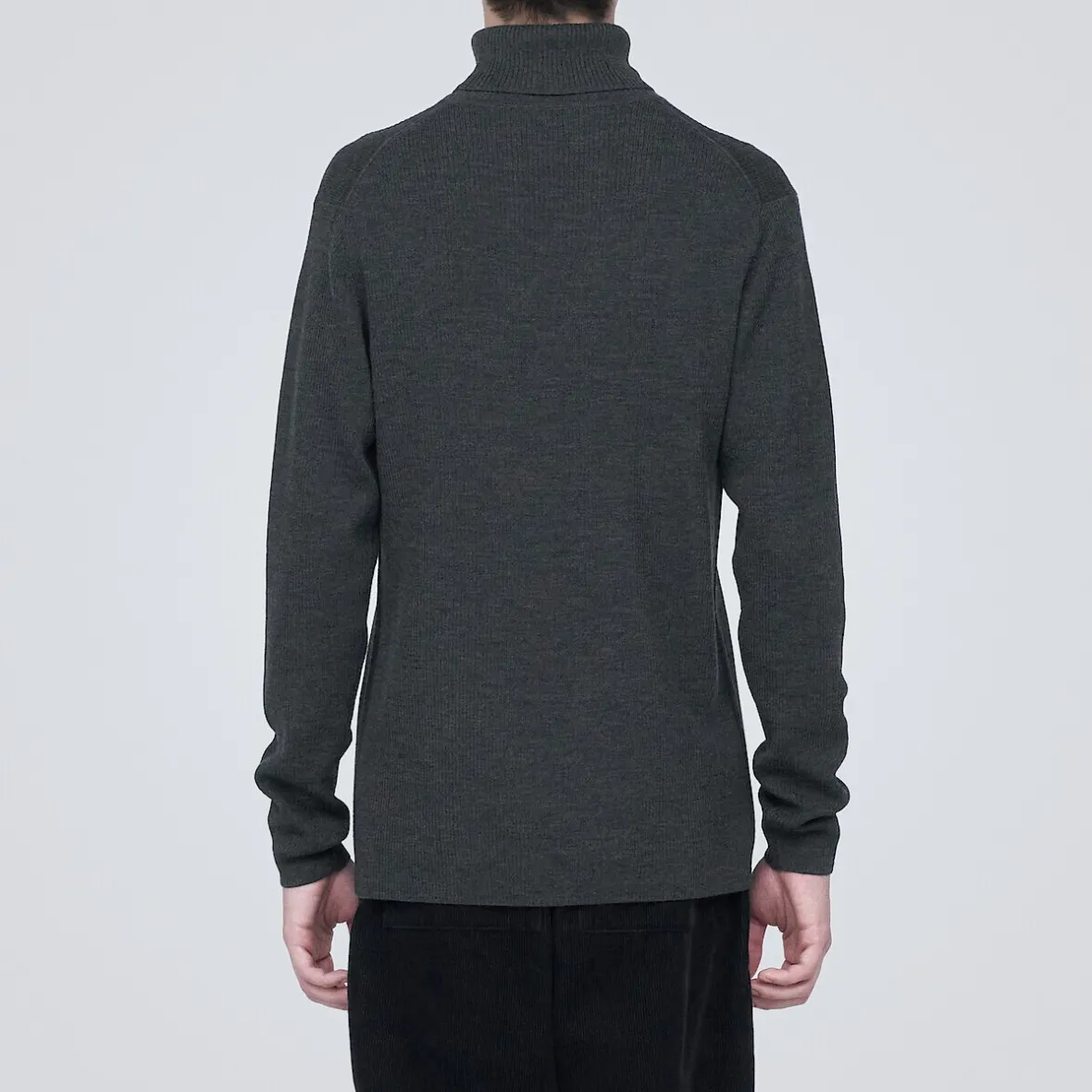 Outlet Muji Jersey de lana con cuello de tortuga acanalado