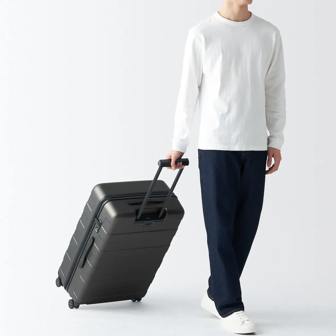 Sale Muji Maleta Trolley Rígida 75L, Mediana