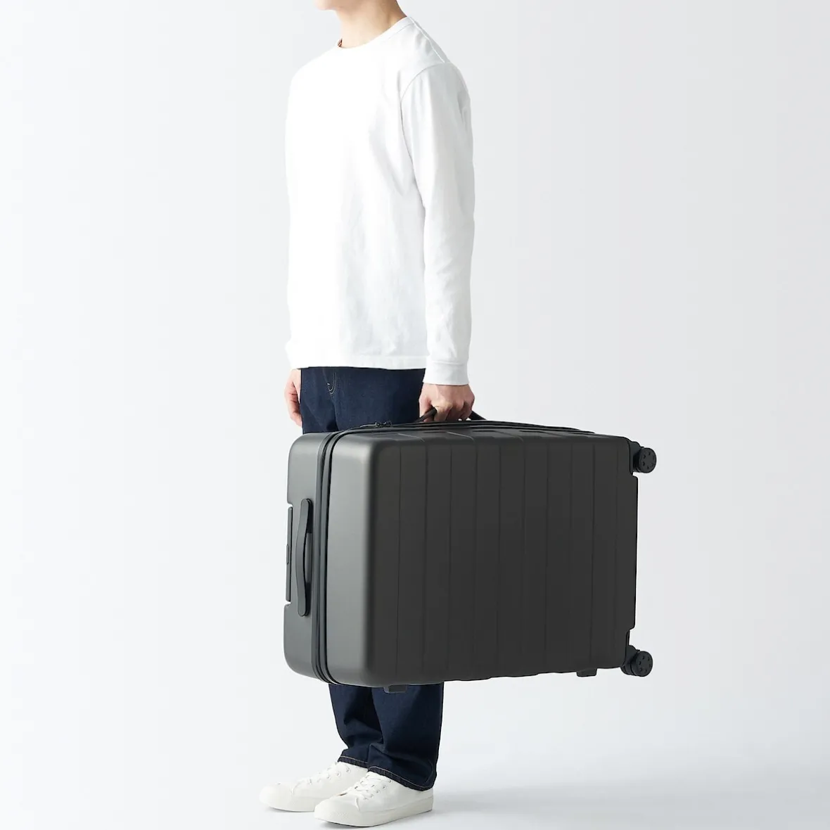 Sale Muji Maleta Trolley Rígida 75L, Mediana
