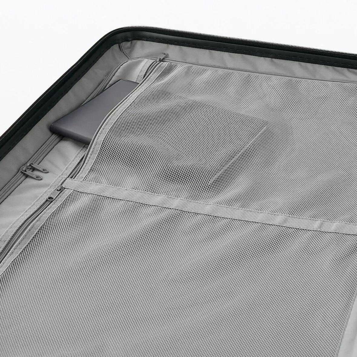 Sale Muji Maleta Trolley Rígida 75L, Mediana