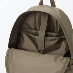 Discount Muji Mochila acolchada de nailon reciclado repelente al agua