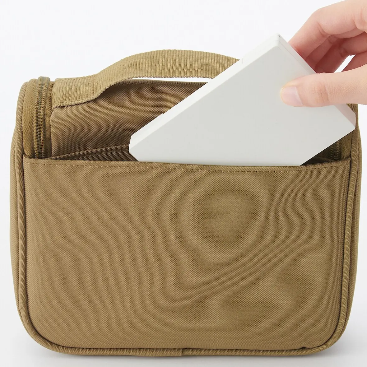 Online Muji Neceser colgante