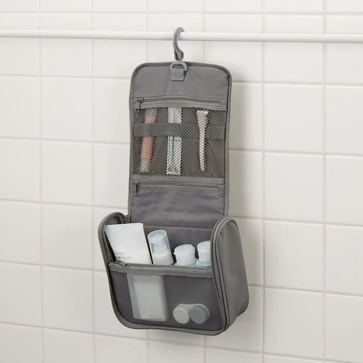 Online Muji Neceser colgante