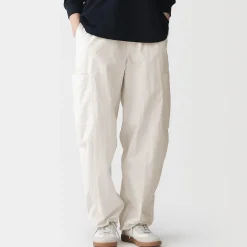 Best Muji Pantalón utilitario de ajuste cómodo y repelente al agua para mujer