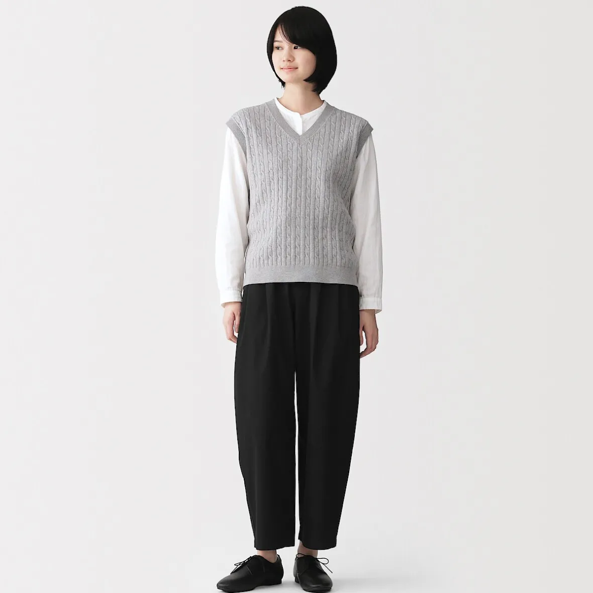 Clearance Muji Pantalones con corte tapered en sarga de algodón para mujer