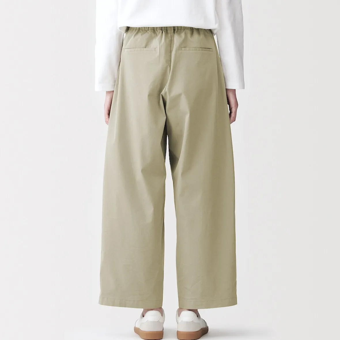 Clearance Muji Pantalones con corte tapered en sarga de algodón para mujer