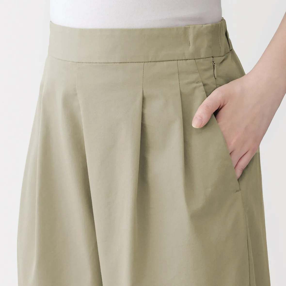 Clearance Muji Pantalones con corte tapered en sarga de algodón para mujer