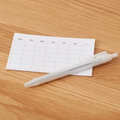 Muji Planificador mensual con papelitos adhesivos
