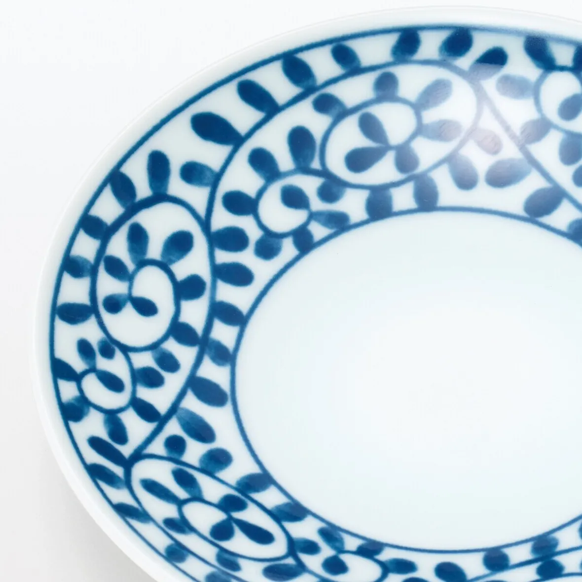 Online Muji Plato de porcelana de Hasami ‐ Patrón arabesco