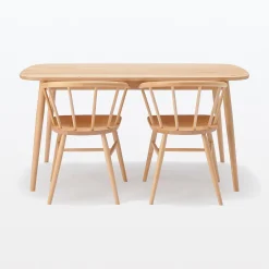 New Muji Silla con brazos y patas redondeadas de haya maciza