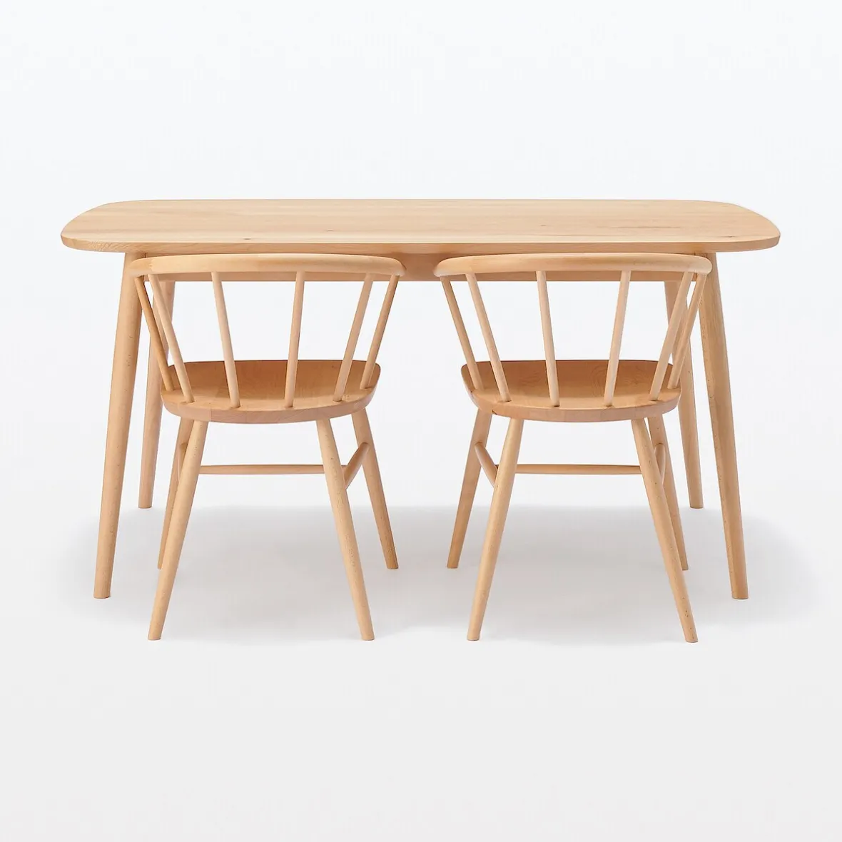 New Muji Silla con brazos y patas redondeadas de haya maciza
