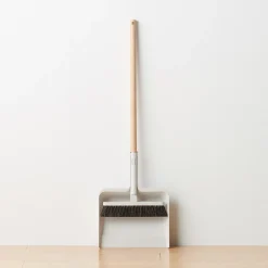 Discount Muji Sistema de limpieza ‐ Escoba plegable