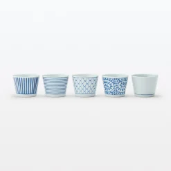 Clearance Muji Vaso de sake Hasami Ware -Patrón arabesco
